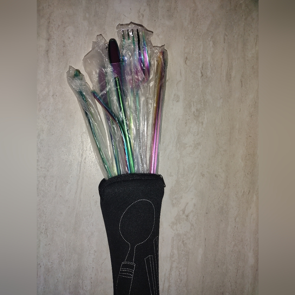Multicolored Utensil Set